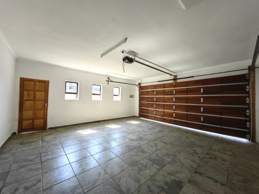 3 Bedroom Property for Sale in Buffelspoort Eco Estate North West